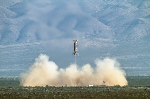 Atterrissage du booster de New Shepard le 19 juin dernier. Source : www.blueorigin.com